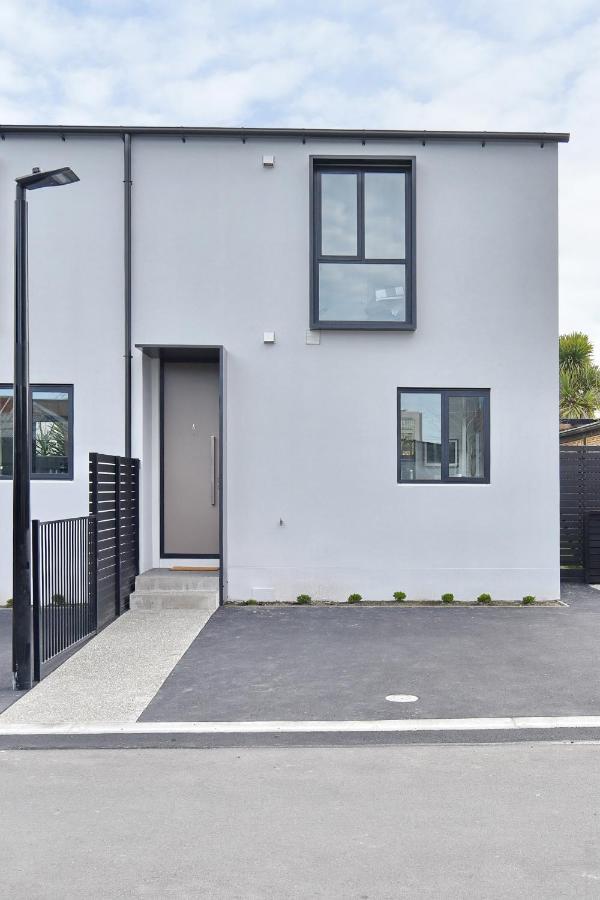 Salisbury Style - Modern - Homes Apartamento